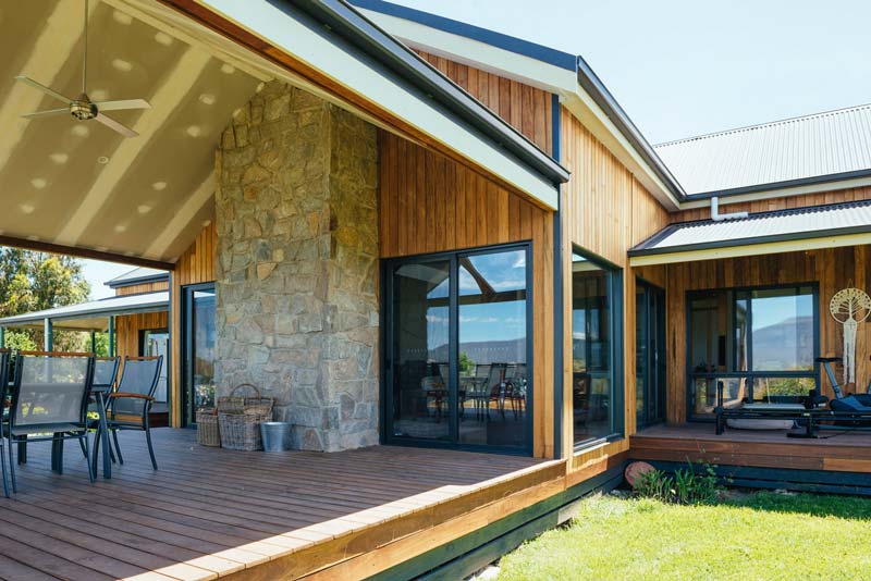 Big Mountain Homes - Bluegum Ridge Traditional Timber Home