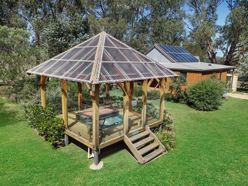 Big Mountain Homes - Bluegum Ridge Traditional Timber Home - spa gazebo