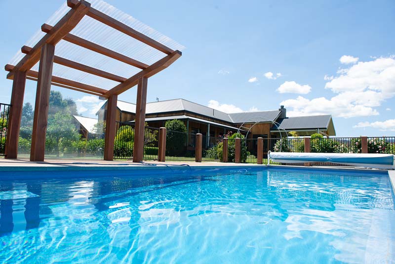 Big Mountain Homes - Bluegum Ridge Traditional Timber Home pool structure