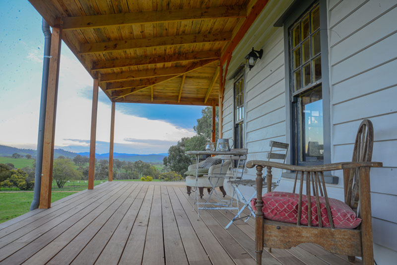 Big Mountain Homes - Traditional Heavy Timber Home