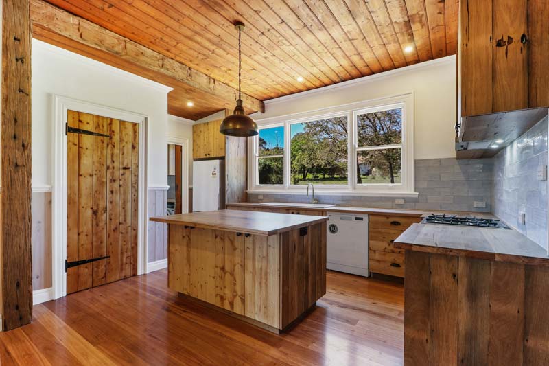 100-Year-Old Renovation - Timber Cottage Kitchen